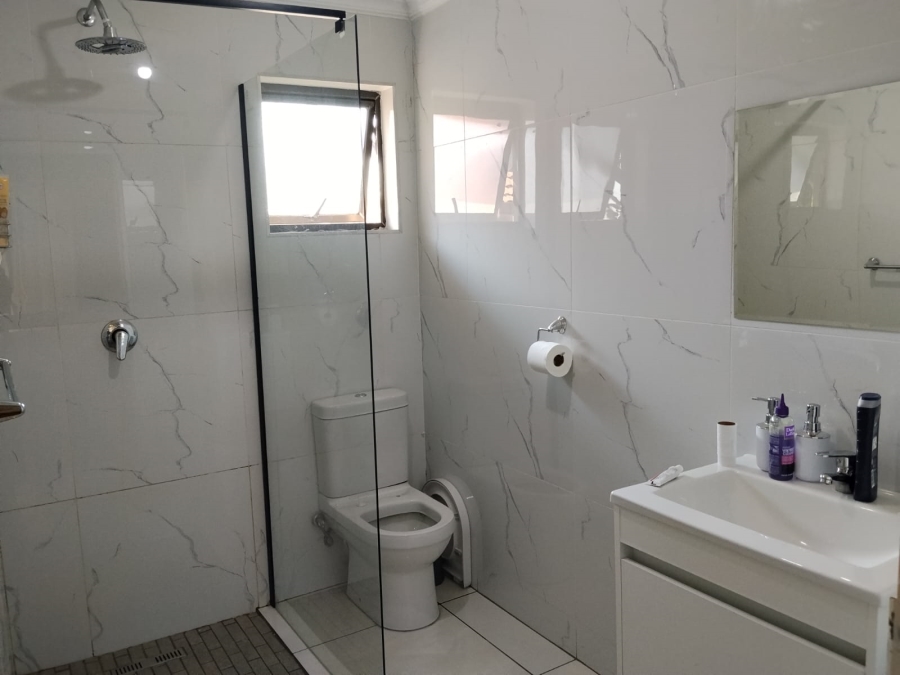 To Let 3 Bedroom Property for Rent in Tlhabane West North West